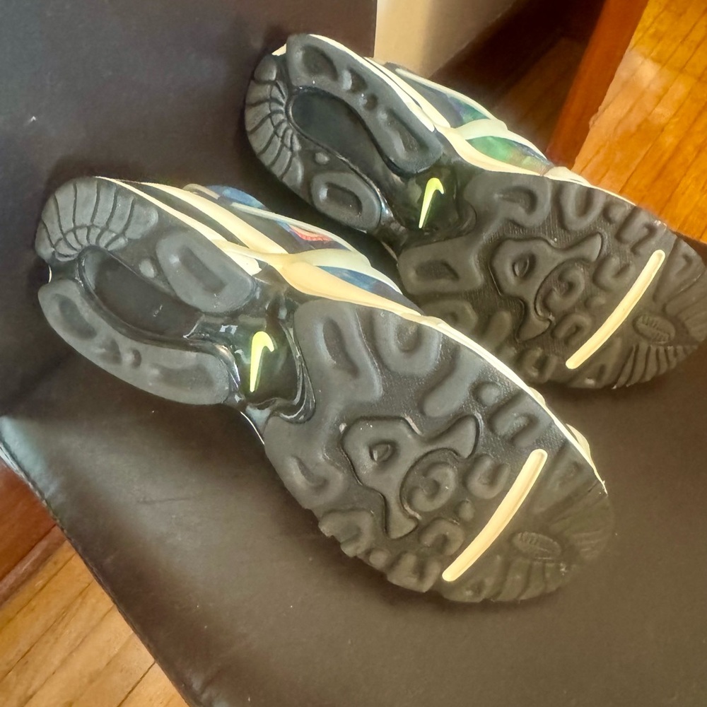 Nike Air Kukini “Pixel” sneakers Size 9.5 - Picture 3 of 4